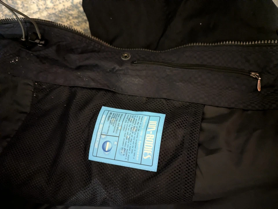 Descente Coaches Men's Down Coat Jacket Black Size XL Used - Image 4 of 4