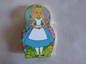 alice in wonderland nesting dolls