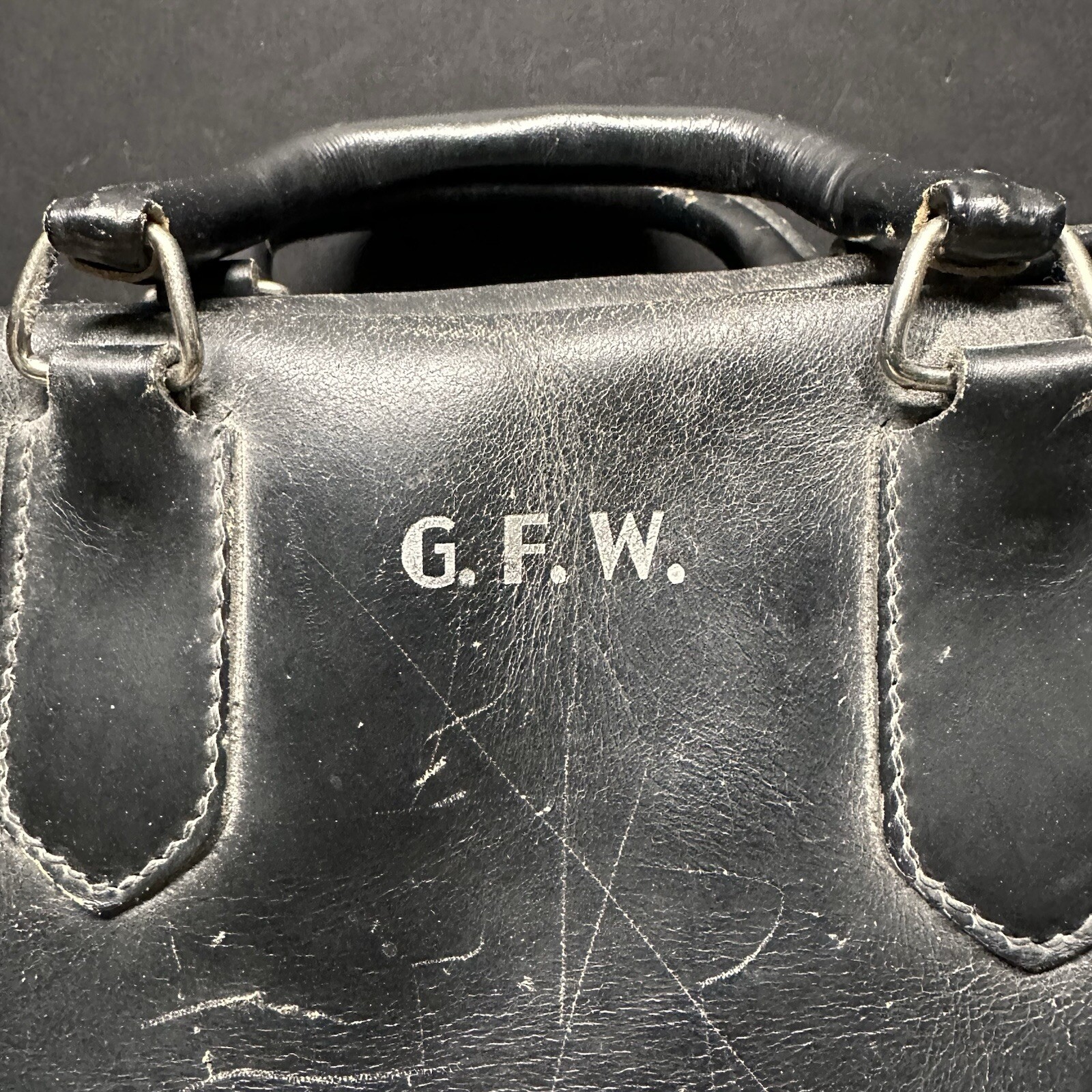 Vgt Crest NY Doctors Top Grain Cowhide Leather Black Satchel Bag Attache' Case