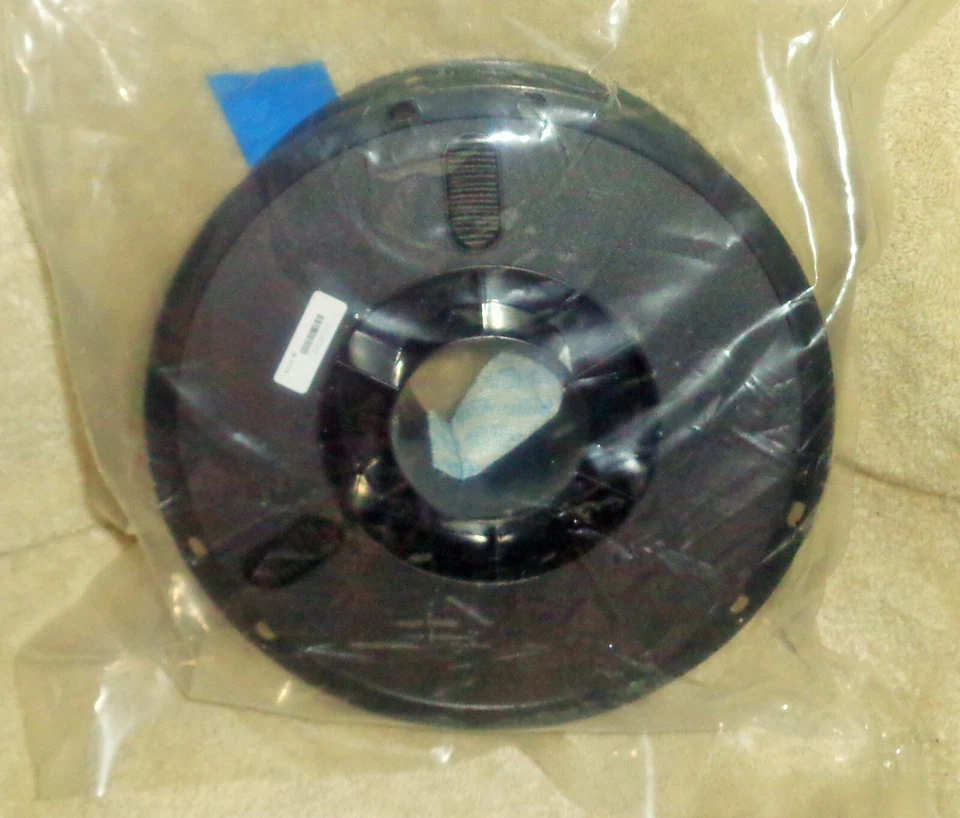 Filamento de impresora Amazon Basics AMG1051752-10 PETG 3D 1,75 mm 2,2 lb - negro Foto 3 de 4