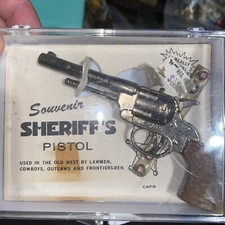 Vintage Souvenir Sheriff  s Toy See Pictures