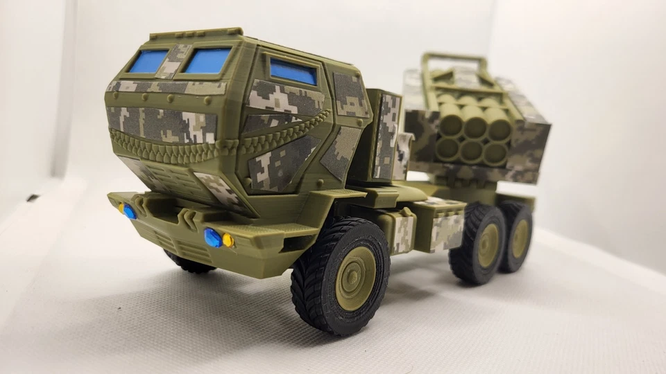 1:50 HIMARS M142 MLRS Ukrainian Army - Assembled - Image 4 of 4