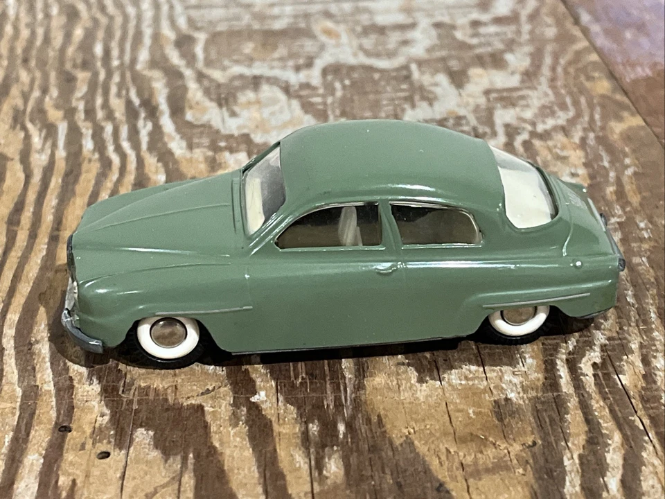 TEKNO SAAB 96 827 CAR FOR PARTS/REPAIR 1:43 DENMARK SAGE GREEN - Image 2 of 4