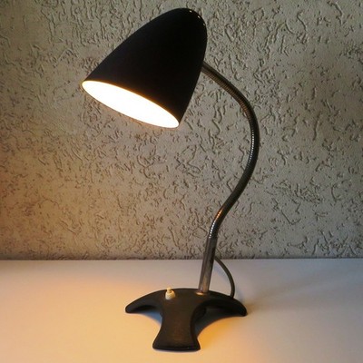 BAUHAUS = Antike Schreibtisch Arbeitslampe um 1950 Flexibel Kräusellack ART DECO