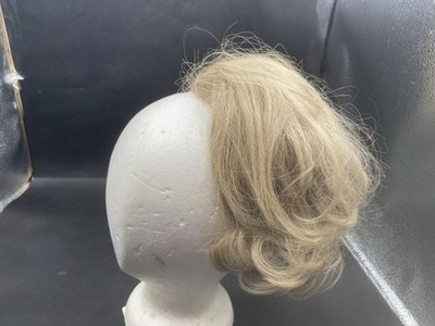Realistic Clip On Cluster  Light Brown/Sandy Blonde Wavy 100% Modacrylic