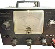Heathkit AG9A Audio Signal Generator Turns On Tubes Light Up Front Light Works