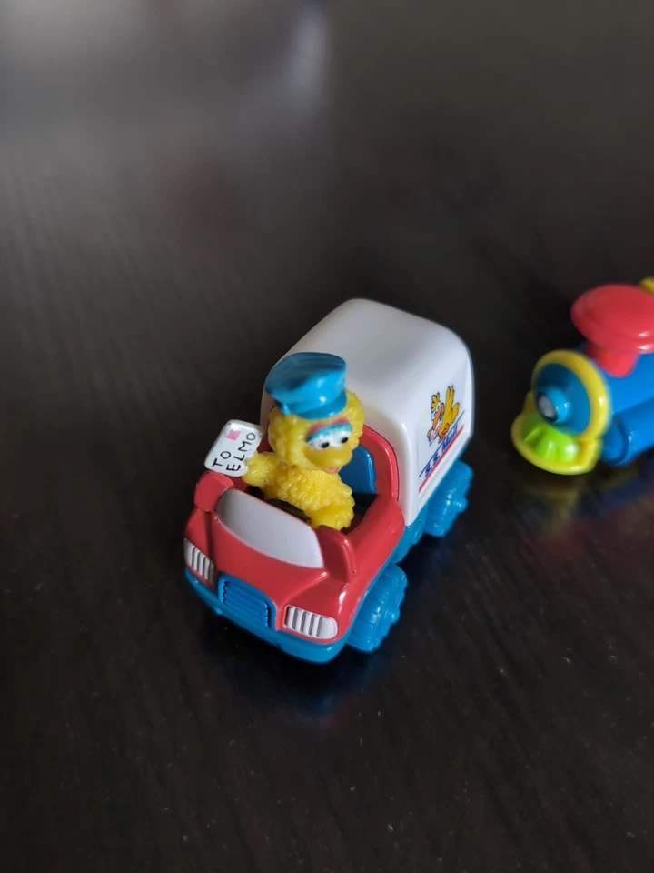 Lote de vehículos Tyco Matchbox Sesame Street 1997-1998 de colección - Big Bird Mail Truck Foto 2 de 4