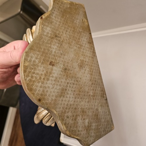 Estante de pared dorado con decolina hecho a mano y pintado a mano, aproximadamente 9" por 9,5", buen estado - Imagen 7 de 19