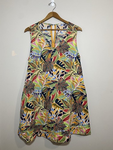 C&C California Dress Sz M Colorful Tropical 100% Linen Sleeveless Relaxed Shift