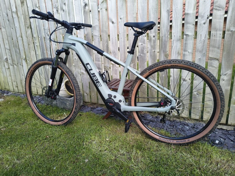 CUBE REACTION HYBRID PERFORMANCE 625 GREY/BLACK eMTB mountain bike hardtail XL