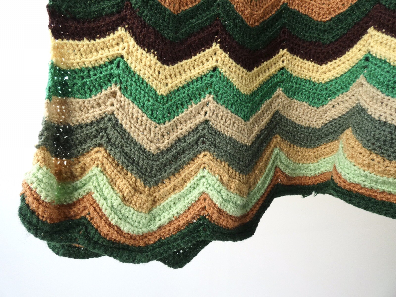 Vintage 70s Crochet Green Brown Throw Blanket 108cm x 158cm Lounge
