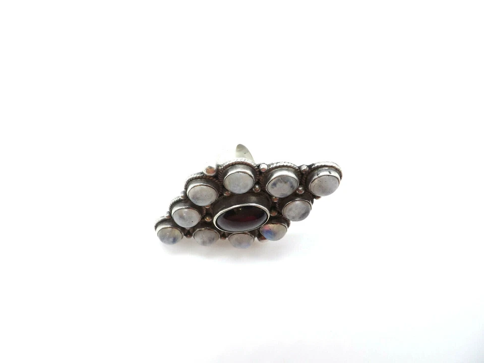 Vintage Silver Large Moonstone & Garnet Cluster Ring - Image 2 of 4