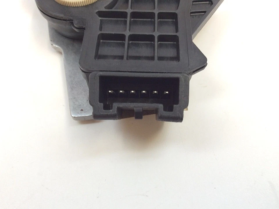 Interruptor de seguridad neutro de transmisión Chevrolet Silverado GMC Sierra Allison OEM Foto 3 de 4