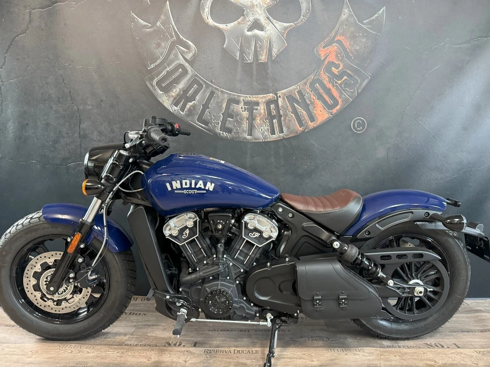 Bolso Lateral Manitou Negro + Soporte Swing Scout XS Compatible con Indian Scout Foto 2 de 4