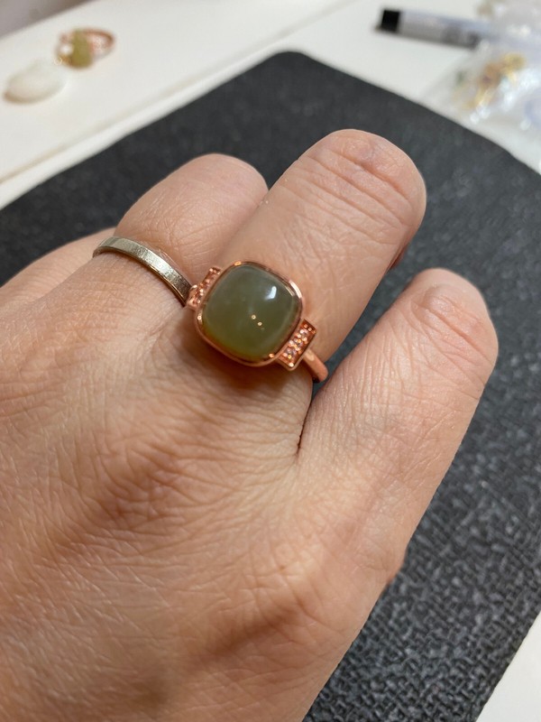 FLEXIBLE NEW HIGHEND*RARE*GORGEOUS HETIAN GREEN JADE稀有天然和田玉绿玉 GOLDS925 RING