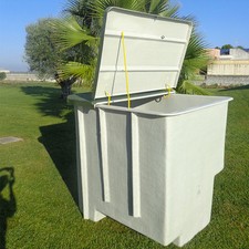 Locale tecnico rinforzato in vetroresina per piscine Comodo Alto con coperchio