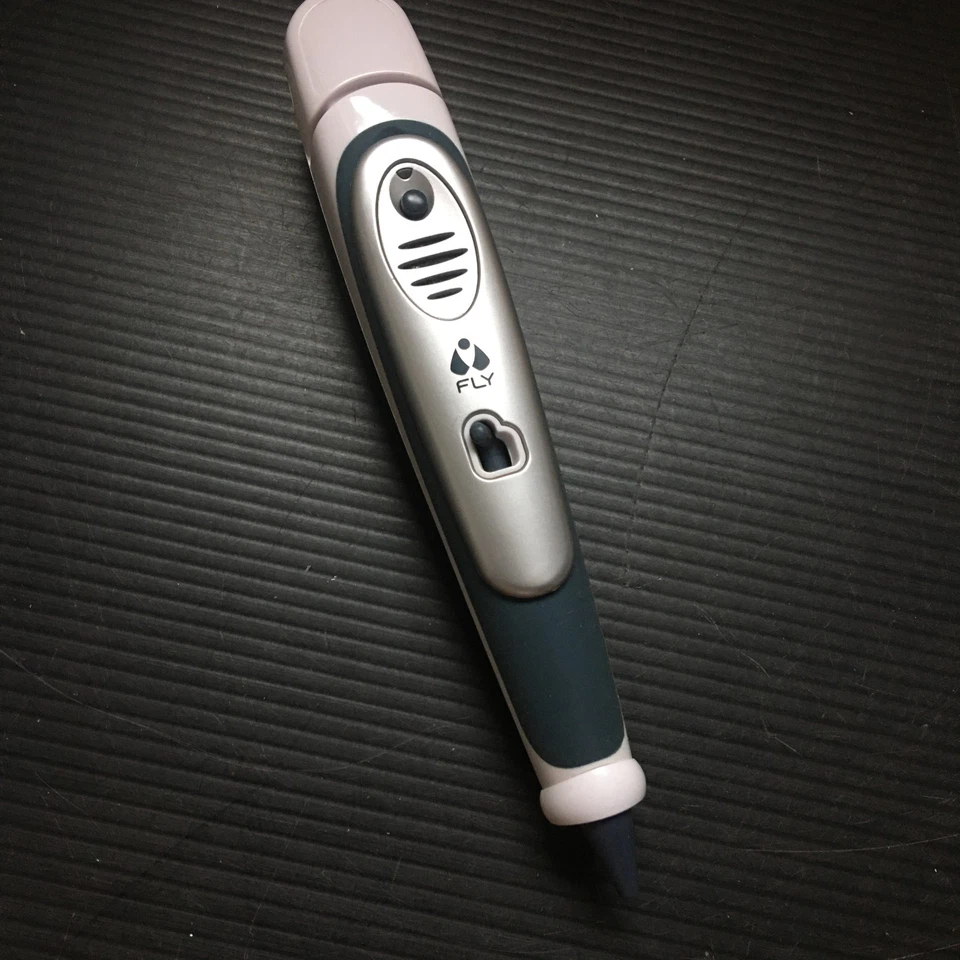 LEAPFROG FLY FUSION PENTOP LEARNING SYSTEM DIGITAL PEN With Case No Charger 7"L - Image 2 of 4