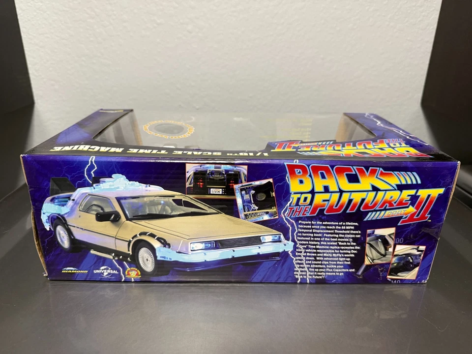 1/15 DIAMOND SELECT BACK TO THE FUTURE PART II TIME MACHINE LIGHTS & SOUNDS - Image 4 of 4