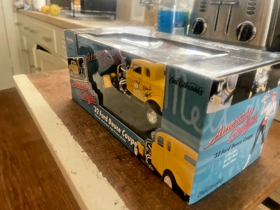 RARO FIRMADO Ertl escala 1/18 American Graffiti '32 EN CAJA ORIGINAL COMPRUÉBALO 👀 Foto 3 de 4