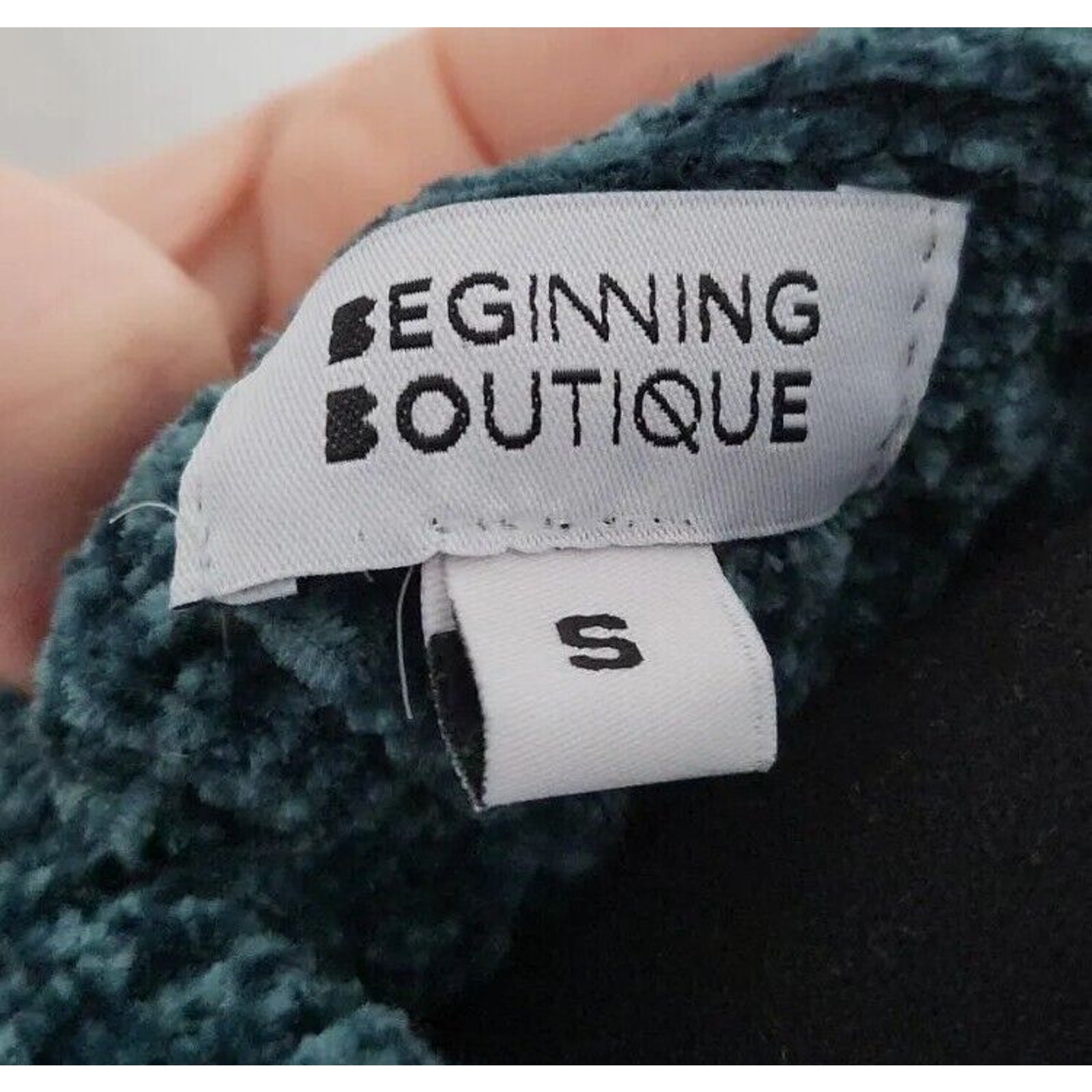 Beginning Boutique Wool Blend Cable Knit Soft Moc… - image 7