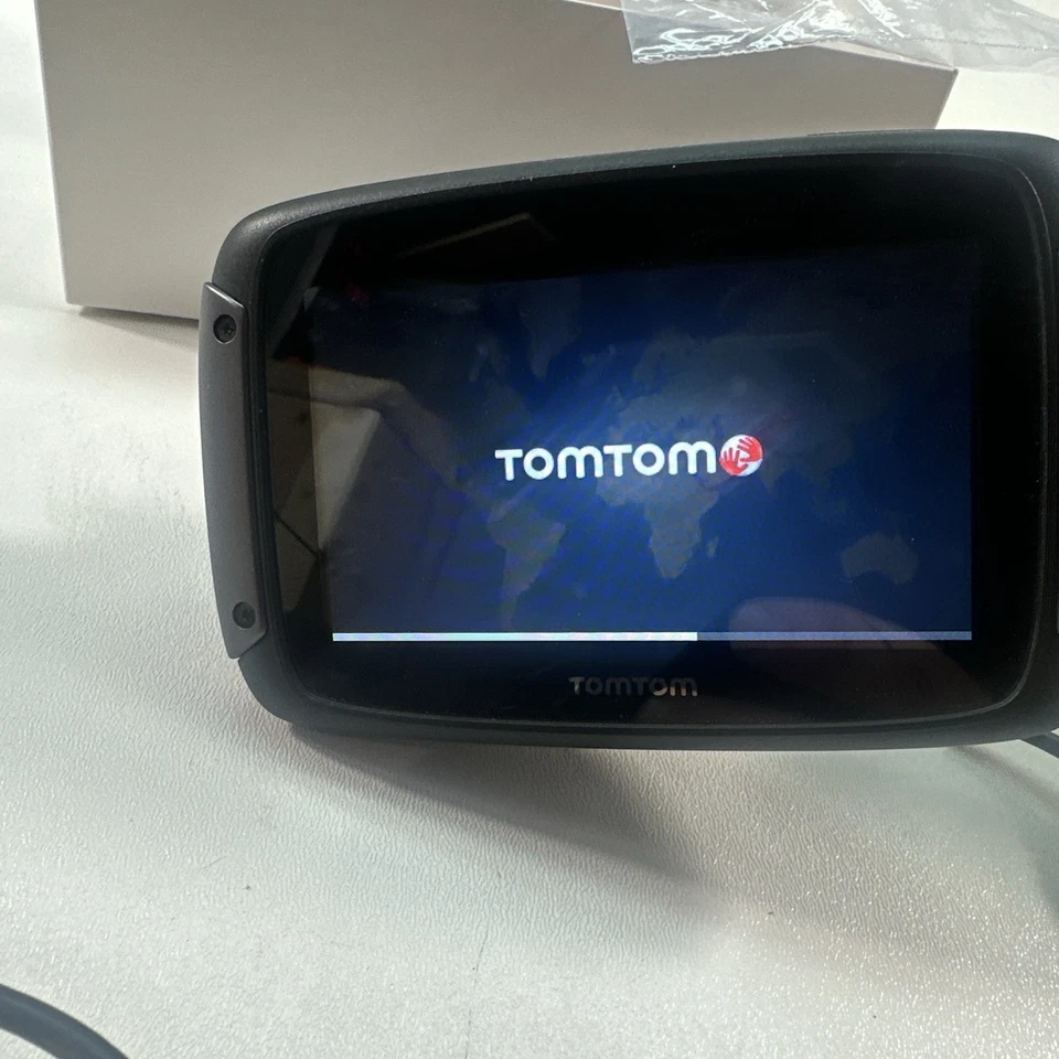 TomTom RIDER 550 4.3 inch GPS Navigation Device - Image 2 of 4