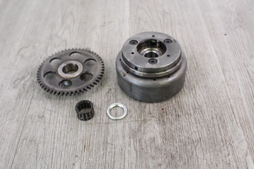 1983 Honda ATC200E Big Red Flywheel Rotor And Starter Clutch 31110-VM5-004