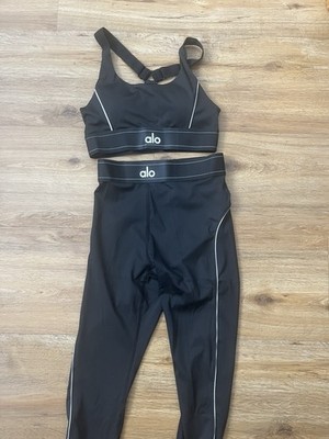 Virales Set Alo Yoga Größe S Schwarz Neu Und Ungetragen