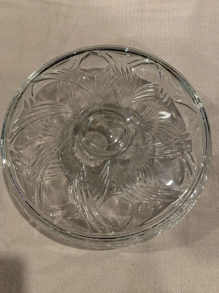 Vintage Anchor Hocking Glass Pedestal Cake Stand Dome Lid Reverse Dip Tray Heavy - Image 4 of 4