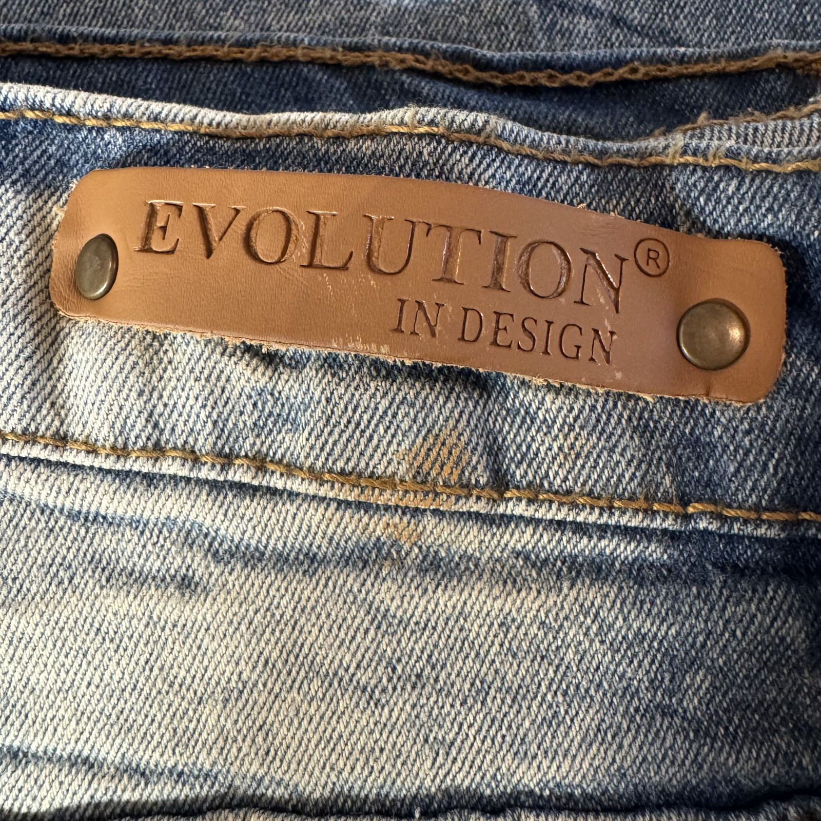 Evolution in Design Thrashed Distressed Grunge Gr… - image 12