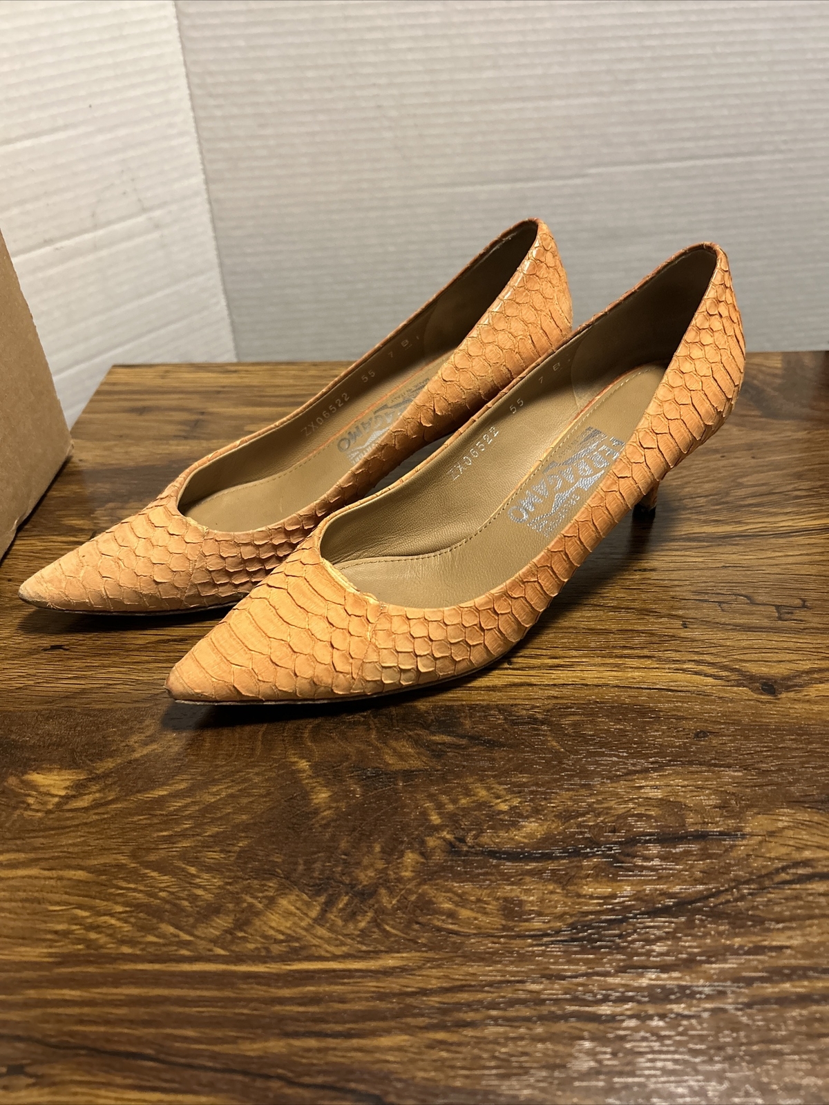 VTG Salvatore Ferragamo Susi Python Pattern Orang… - image 5