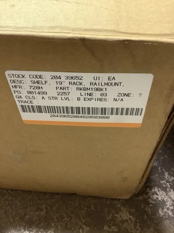 Hammond Manufacturing Railmount 19” Shelf Rack - Image 3 of 4