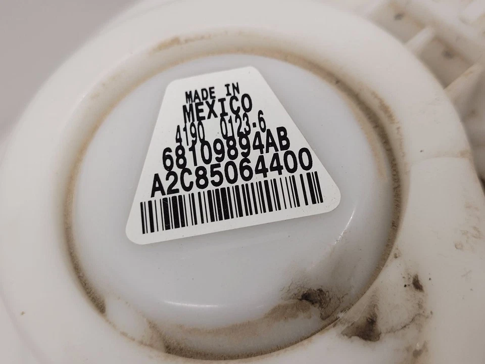 14-22 JEEP CHEROKEE Fuel Pump Assembly Tank Mounted 3.2L 4WD 68109894AB Foto 4 de 4