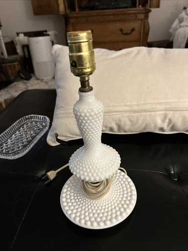 Vintage Hobnail Milk Glass Table Lamp