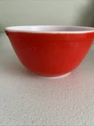 PYREX - 1 1/2 QT. - #402 PRIMARY Red Mixing Bowl