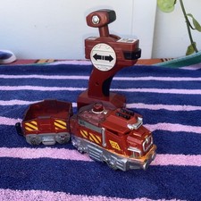 GEOTRAX Remote Control R/C Train Set THE TOUGHEST TEAM Bull  Bruno w/ Cargo