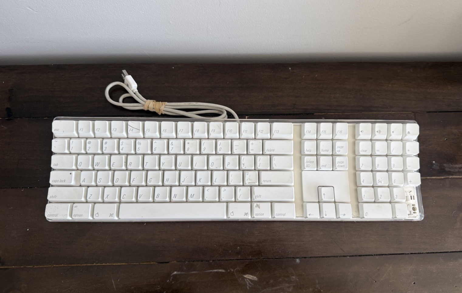 Vintage Apple Pro Keyboard A1048 Wired USB Full Size