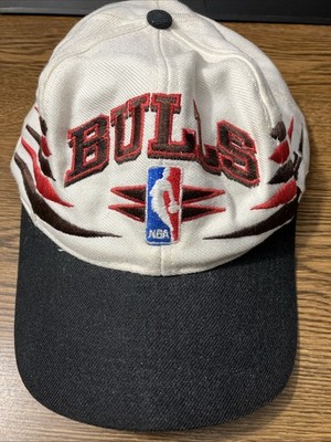 Vintage Chicago Bulls Logo Athletic Diamond D-Cut Aztec Snapback Hat Cap 90s NBA