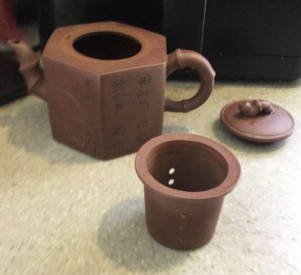 Tetera china de arcilla/cerámica de una venta inmobiliaria Foto 2 de 4