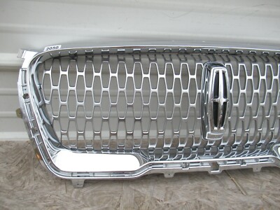 2020 - 2021 LINCOLN CORSAIR FRONT BUMPER GRILLE W/ EMBLEM LJ7B