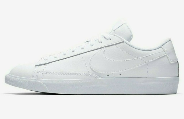 Size 11 Nike Blazer Low Le Triple White Aq3597 100 For Sale Online Ebay