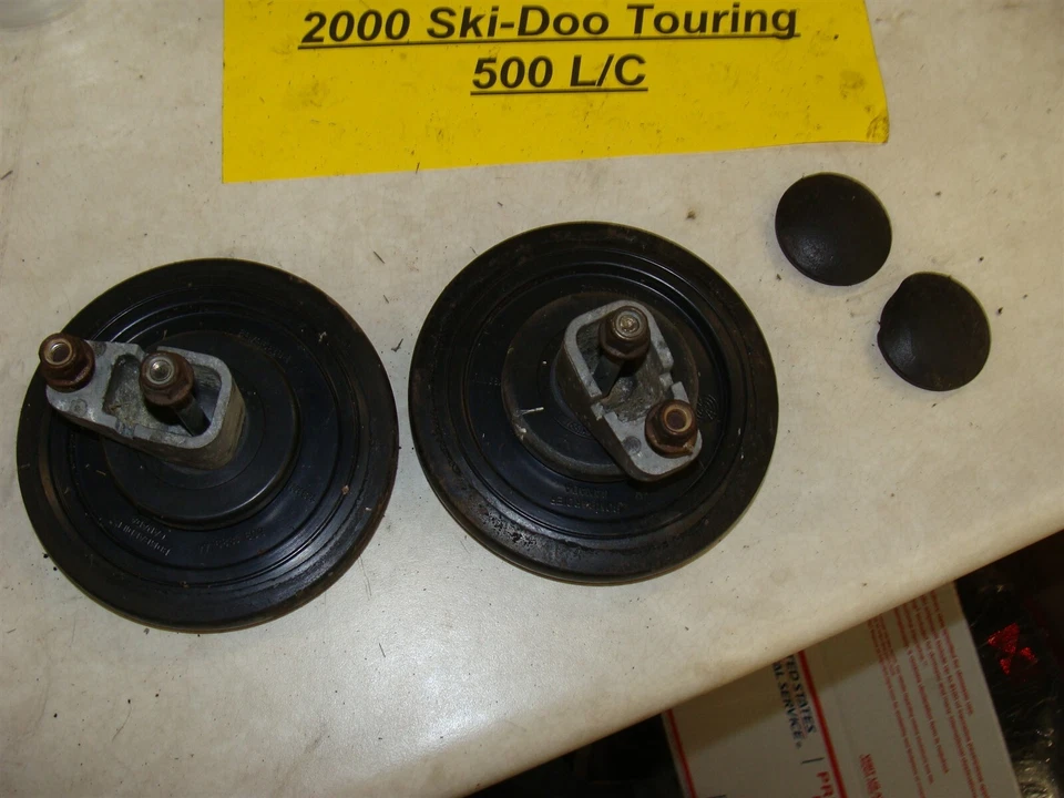 00 SKI-DOO TOURING 500 l/c CK3 OEM ruedas bogie (2) montaje ralentí rueda loca exterior negro Foto 2 de 4