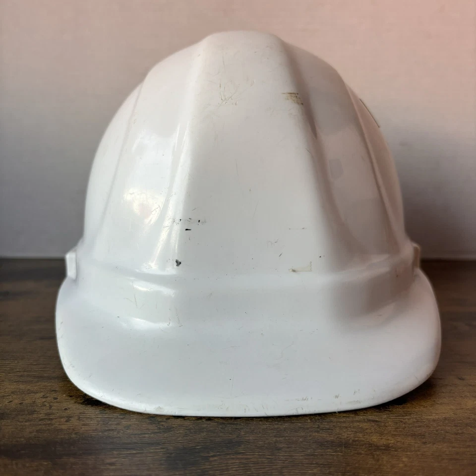 Chapéu rígido estilo boné ERB Safety Omega II suspensão mega catraca 6 pontos bandeira dos EUA - Imagem 3 de 4