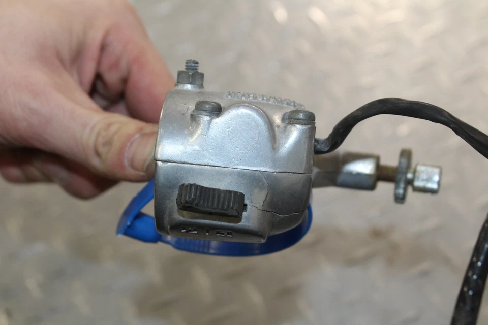 Yamaha Yas1C As1 125 1968 clip derecho en mango interruptor de arranque apagado interruptores Foto 4 de 4