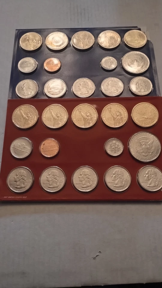 2007 US Mint Set Uncirculated Set Complete Philadelphia & Denver W/ OGP - Image 2 of 2