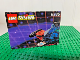 Vintage LEGO  6835 Saucer Scout -Complete w/Manual and 1785 Crater Critters
