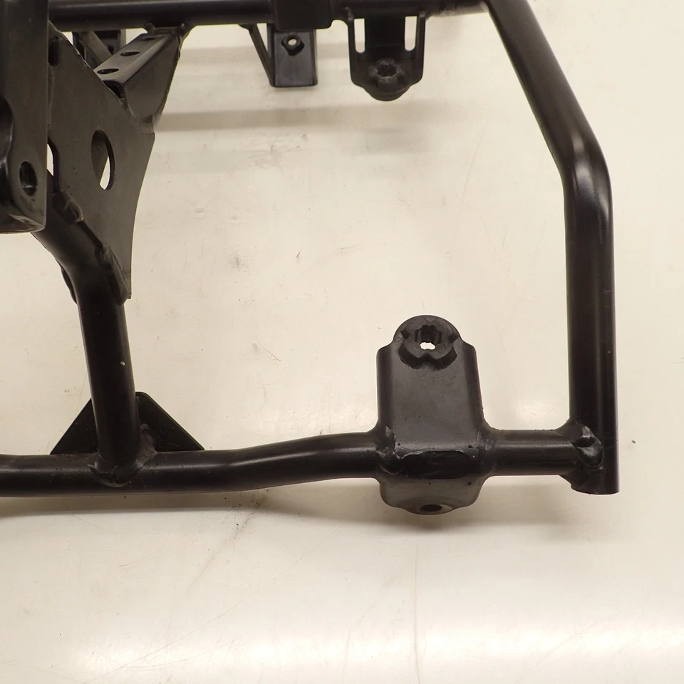 04-11 Carenado delantero marco de estancia Suzuki V-Strom vstrom DL DL650 Foto 2 de 4