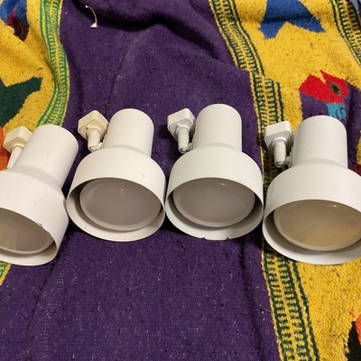 4 White  Track Lighting Head With Bulb Two conductor with ground
