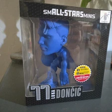 LUKA DONCIC #77 Dallas Maverick Blue Variant smALL-STARS Minis check description