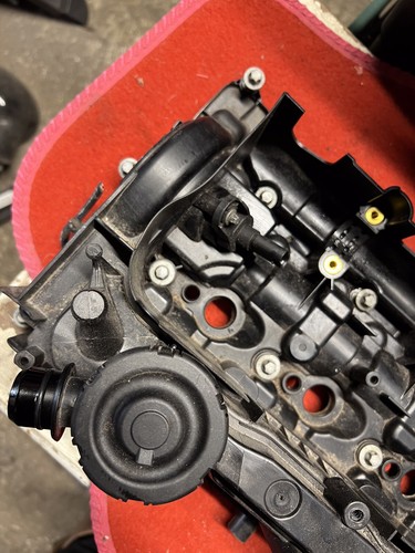 MINI R56 R57 R58 R59 R60 N47 DIESEL 1.6 2.0 ROCKER CAM COVER GOOD CONDITION UNIT - Picture 2 of 13