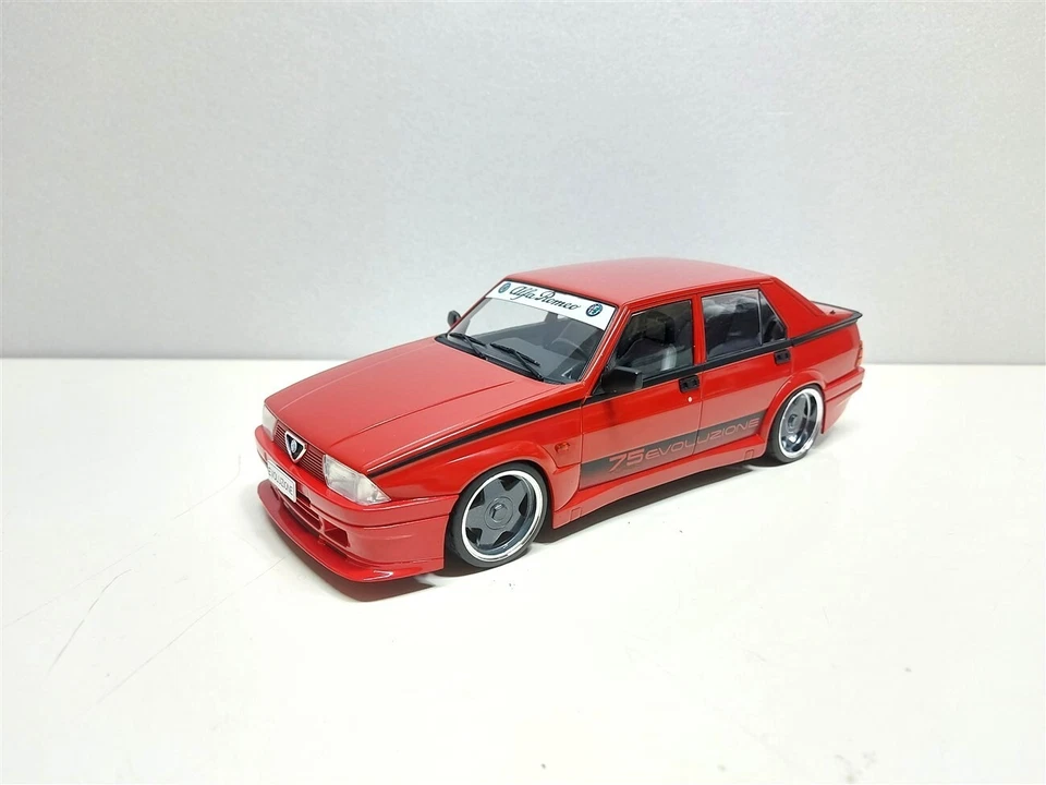 Alfa Romeo 75 Turbo Evoluzione Tuning Rosso del 1987 - 1/18 Artigianale base MCG - Immagine 3 di 4